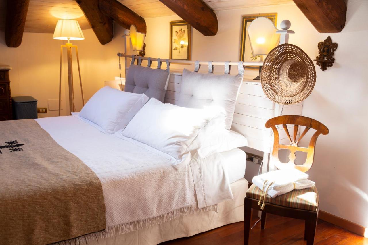 Palazzo Sismonda Bed & Breakfast Corneliano d'Alba Dış mekan fotoğraf