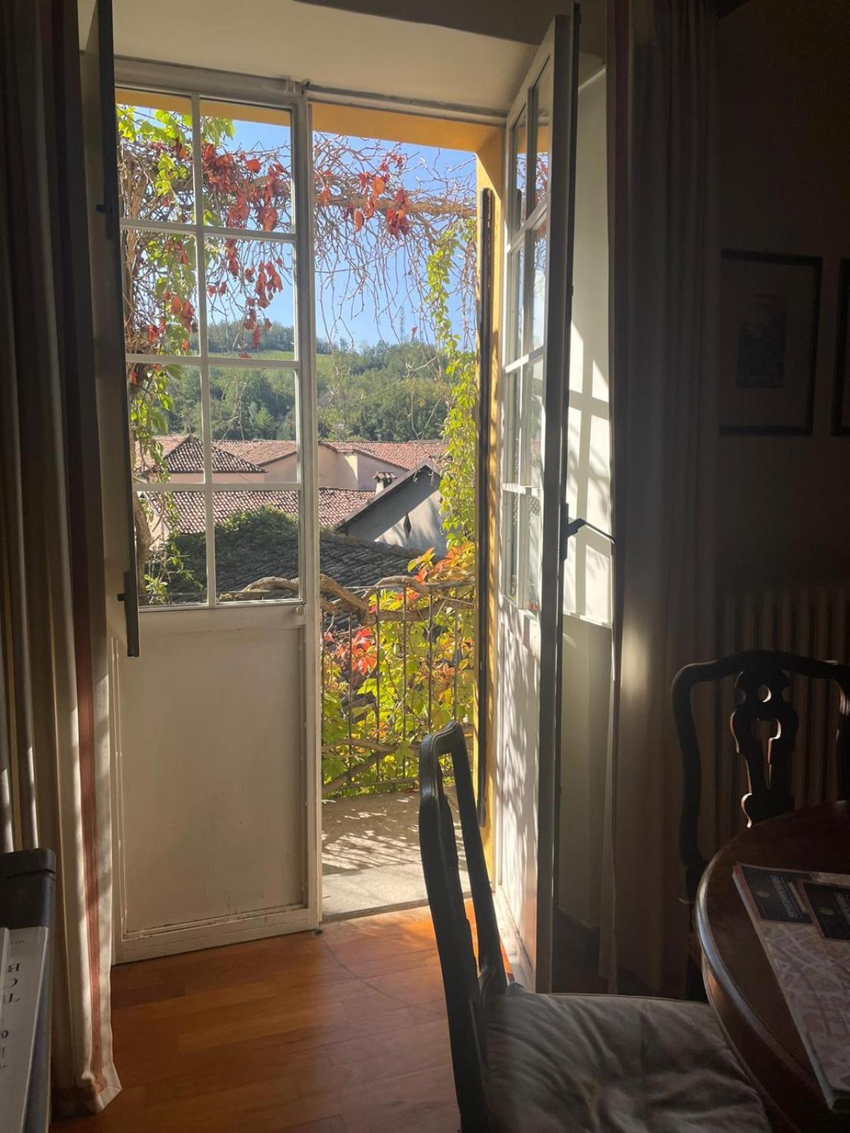Palazzo Sismonda Bed & Breakfast Corneliano d'Alba Oda fotoğraf