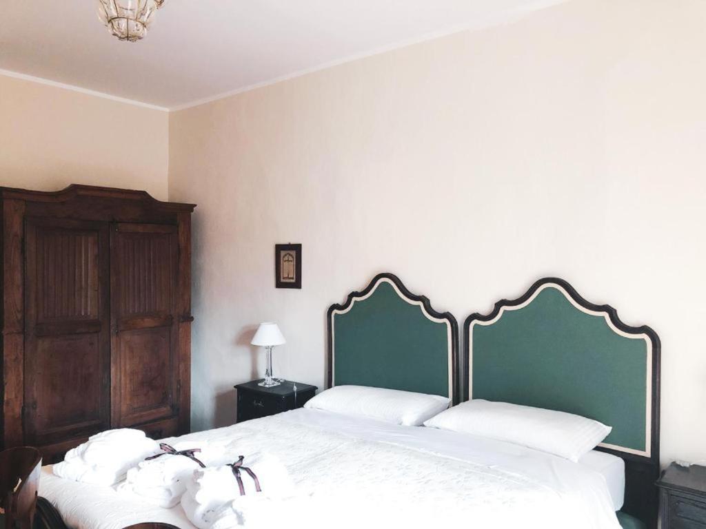 Palazzo Sismonda Bed & Breakfast Corneliano d'Alba Dış mekan fotoğraf