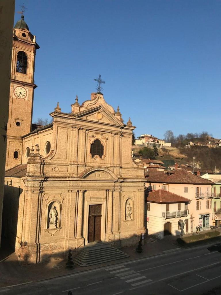 Palazzo Sismonda Bed & Breakfast Corneliano d'Alba Dış mekan fotoğraf