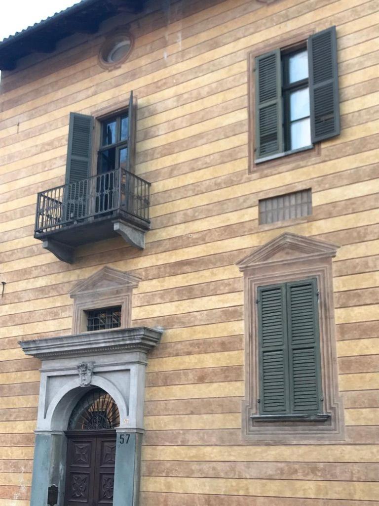 Palazzo Sismonda Bed & Breakfast Corneliano d'Alba Dış mekan fotoğraf