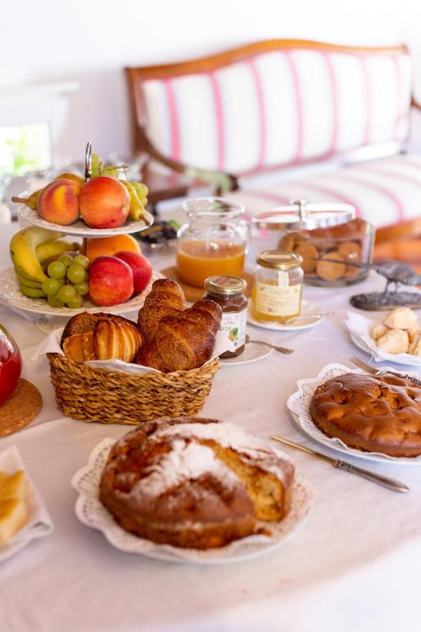 Palazzo Sismonda Bed & Breakfast Corneliano d'Alba Dış mekan fotoğraf