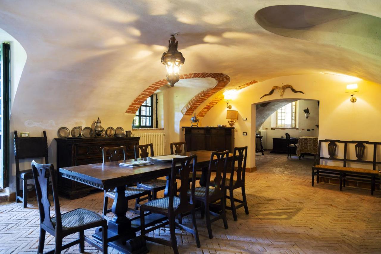 Palazzo Sismonda Bed & Breakfast Corneliano d'Alba Dış mekan fotoğraf