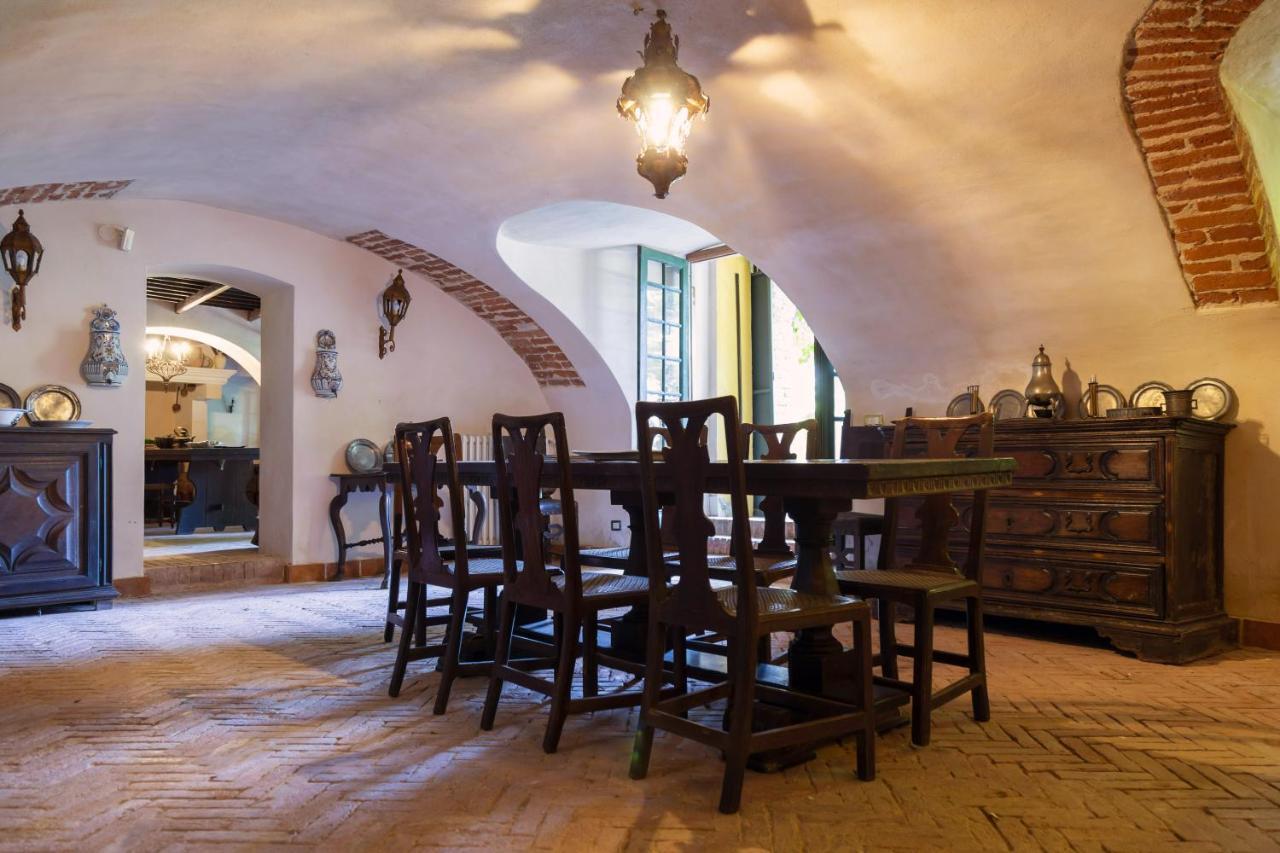 Palazzo Sismonda Bed & Breakfast Corneliano d'Alba Dış mekan fotoğraf