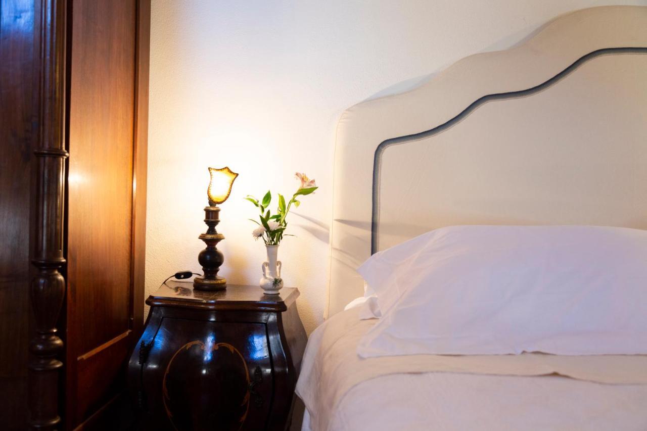 Palazzo Sismonda Bed & Breakfast Corneliano d'Alba Dış mekan fotoğraf